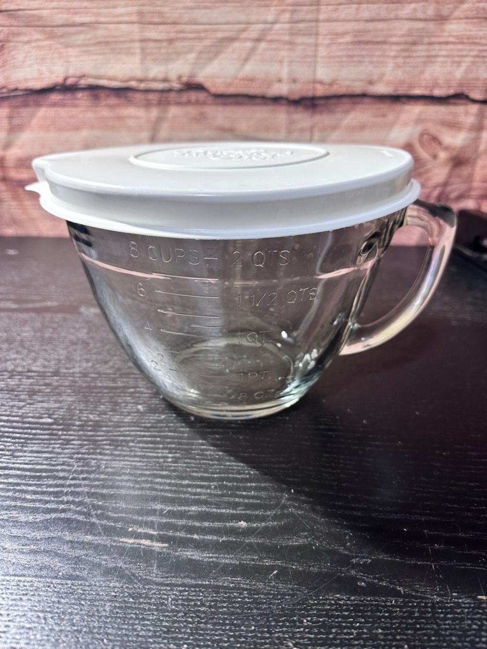 The Pampered Chef 8 Cup 2qt Batter Bowl Glass (retired style)